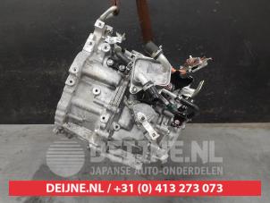 Toyota Rav-4 Gearbox O715638 photo 2
