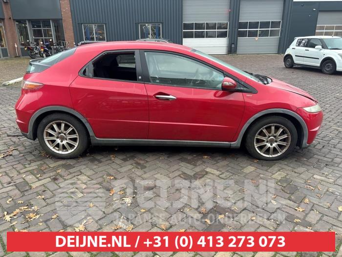 Honda Civic Tür 4-türig rechts vorne O715721