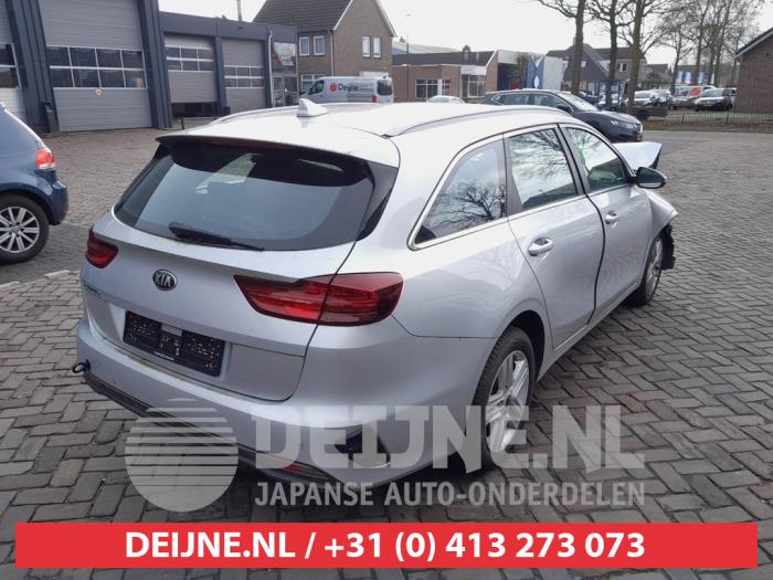 Kia Ceed Sportswagon Heckklappenreflektor rechts O715765