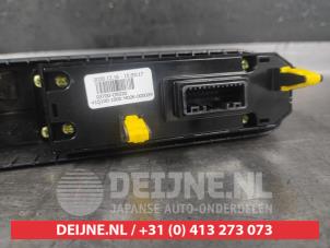 Kia Ceed Sportswagon Schakelaar (diversen) O715784 foto 2