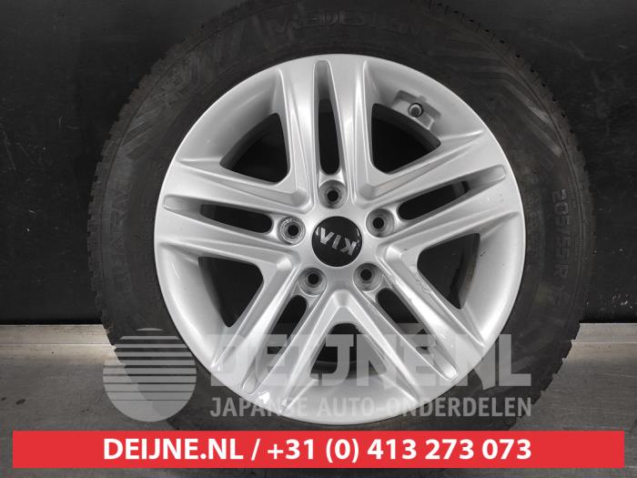 Kia Ceed Sportswagon Set of wheels + winter tyres O715804