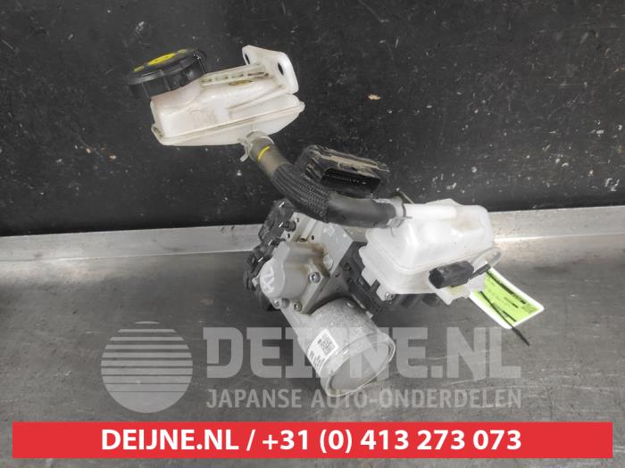 Gebruikte Rembol Kia Ceed Sportswagon (CDF) 1.6 GDI 16V PHEV Prijs op aanvraag aangeboden door V.Deijne Jap.Auto-onderdelen BV