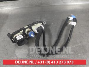 Hyundai Inster USB stekker O715950 foto 3