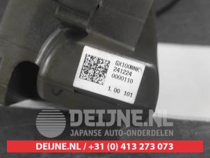 Hyundai Inster Automatic gear selector O715957 photo 3
