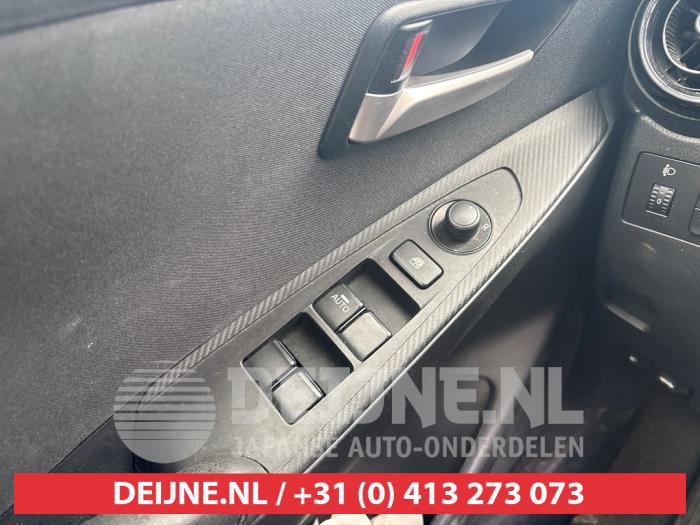 Mazda 2 Combischakelaar ramen O715986