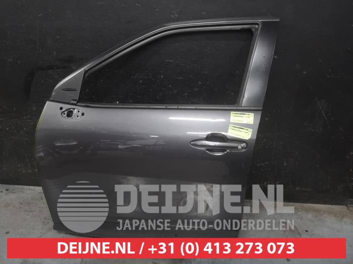 Toyota Yaris Cross Portier 4Deurs links-voor O716011