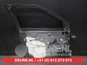 Toyota Yaris Cross Tür 4-türig links vorne O716011 foto 2