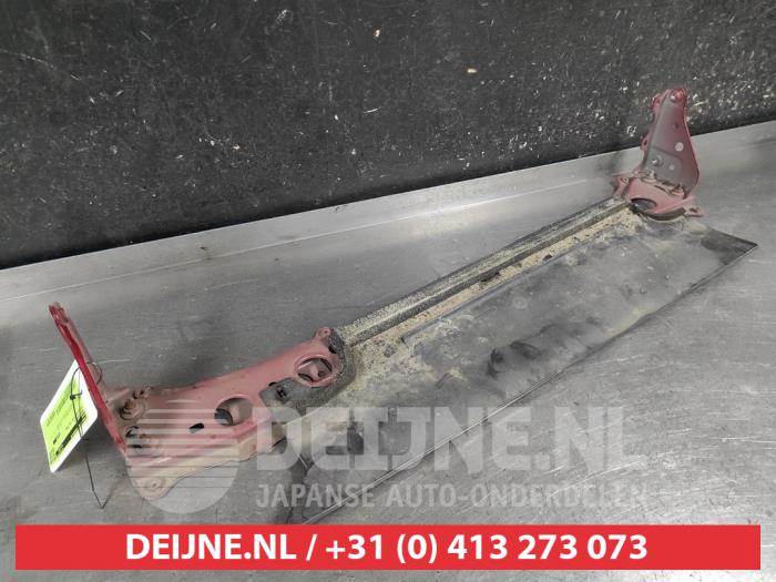 Toyota Yaris Radiatorbalken O716123