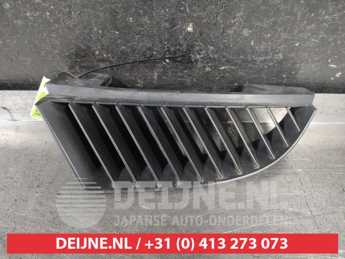 Mitsubishi Colt Grill O716138