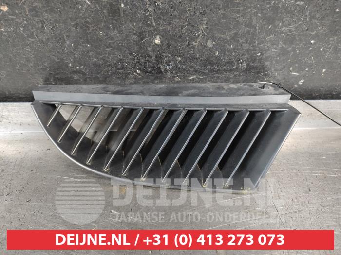 Mitsubishi Colt Grill O716139