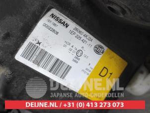 Nissan Navara Headlight, left O716292 photo 3