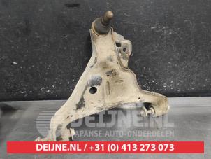 Nissan Navara Front lower wishbone, right O716301 photo 2