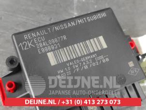 Nissan Qashqai PDC Module O716461 photo 2
