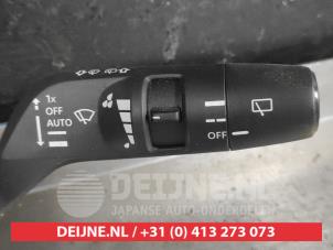 Nissan Qashqai Steering column stalk O716474 photo 3