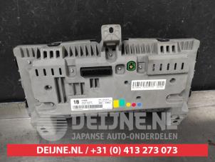 Nissan Qashqai Tacho - Kombiinstrument KM O716503 foto 2