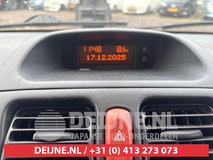 Suzuki Wagon R+ Clock O716508