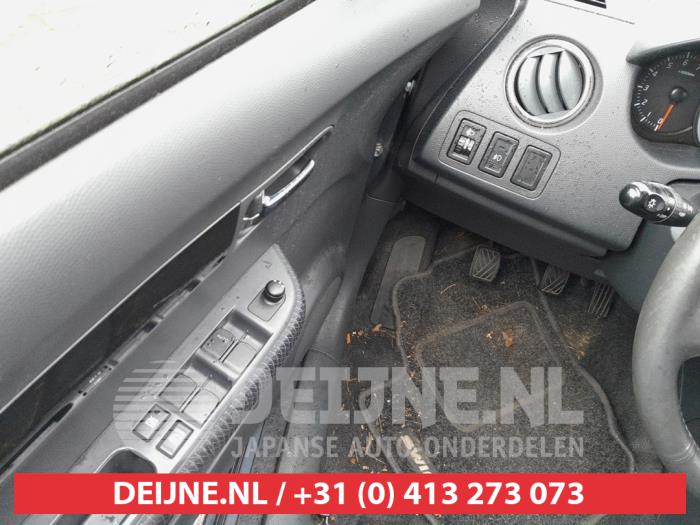 Suzuki Swift Kombischalter Fenster O716530