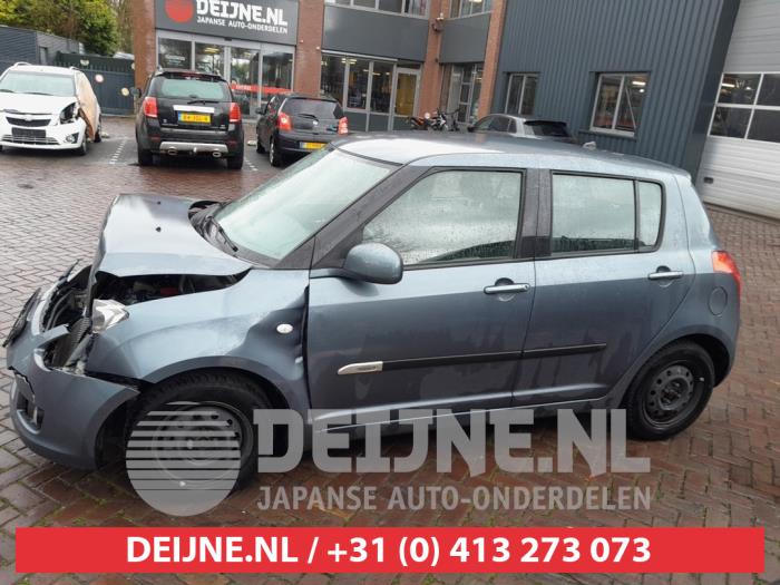 Suzuki Swift Dreieckfenster links hinten O716539