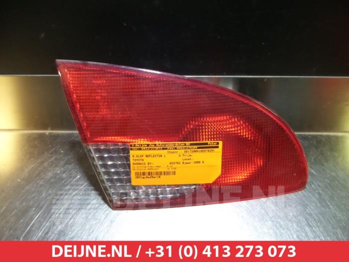 Toyota Avensis Achterklep reflector links O297034