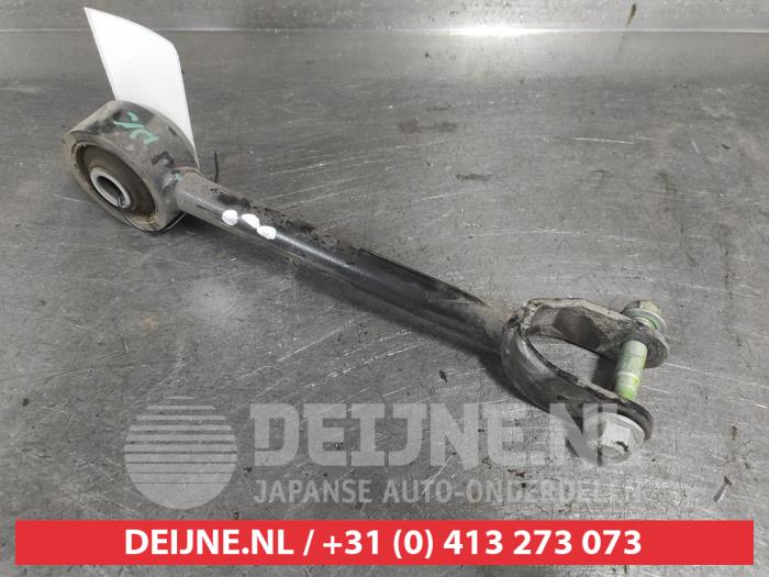 Nissan Qashqai Draagarm links-achter O716573