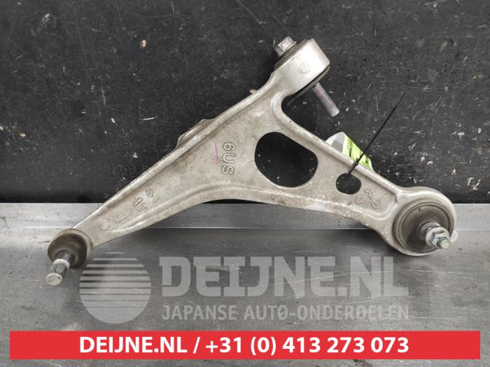 Nissan Qashqai Querlenker unten links vorne O716578
