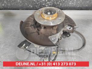 Nissan Qashqai Fusee rechts-achter O716583 foto 2