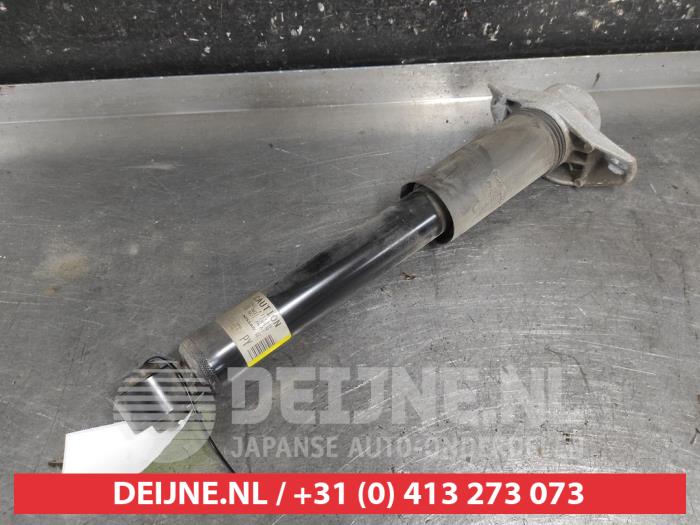 Nissan Qashqai Stoßdämpfer rechts hinten O716585