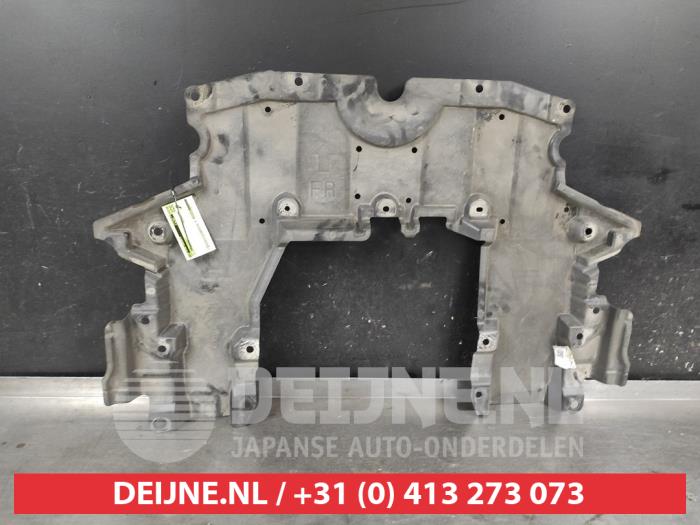 Nissan Qashqai Beschermplaat bodem O716625