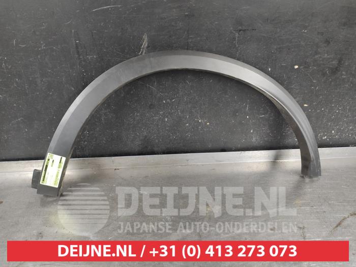 Nissan Qashqai Spatbord Lijst O716629