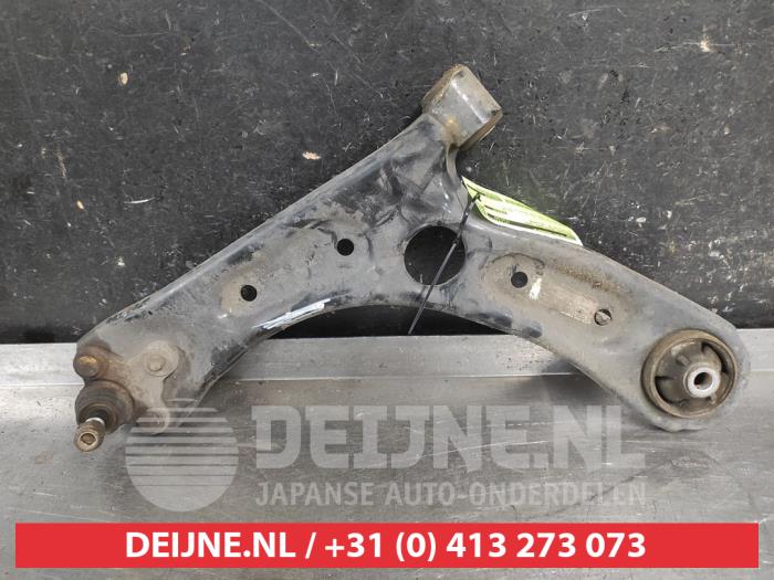 Kia Ceed Sportswagon Querlenker unten links vorne O716703