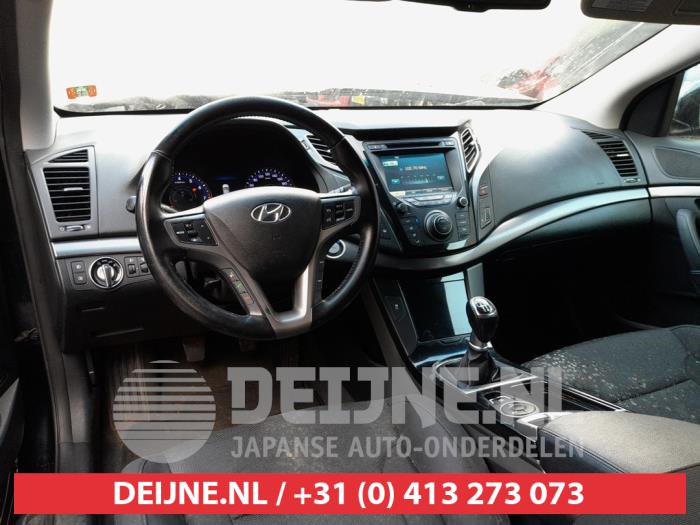 Hyundai I40 Heater control panel O716689