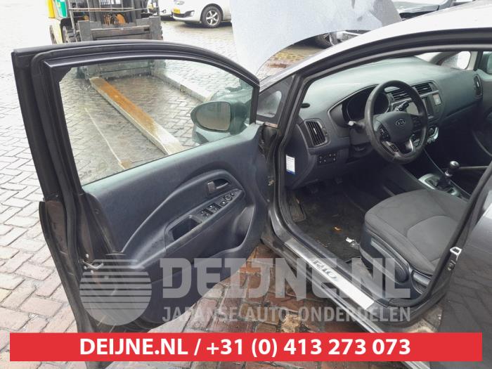 Kia Rio Combischakelaar ramen O716746