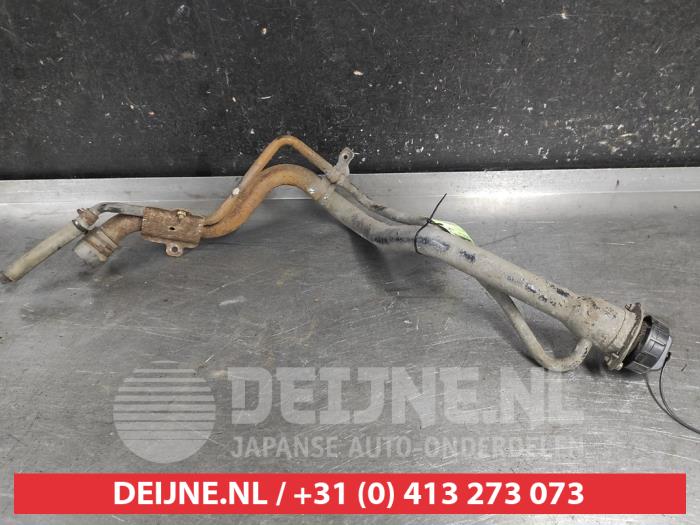 Mitsubishi Lancer Fuel tank filler pipe O716822