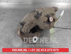 Mitsubishi Lancer Remklauw (Tang) links-voor O716823 foto 3