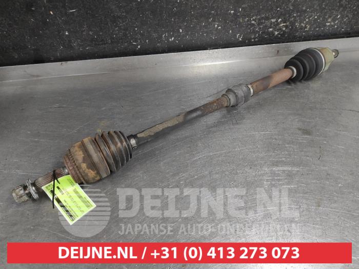 Mitsubishi Lancer Aandrijfas rechts-voor O716826