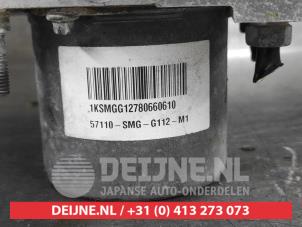 Honda Civic ABS pump O716842 photo 2