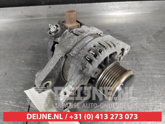 Gebruikte Dynamo Toyota Aygo (B40) 1.0 12V VVT-i Prijs op aanvraag aangeboden door V.Deijne Jap.Auto-onderdelen BV