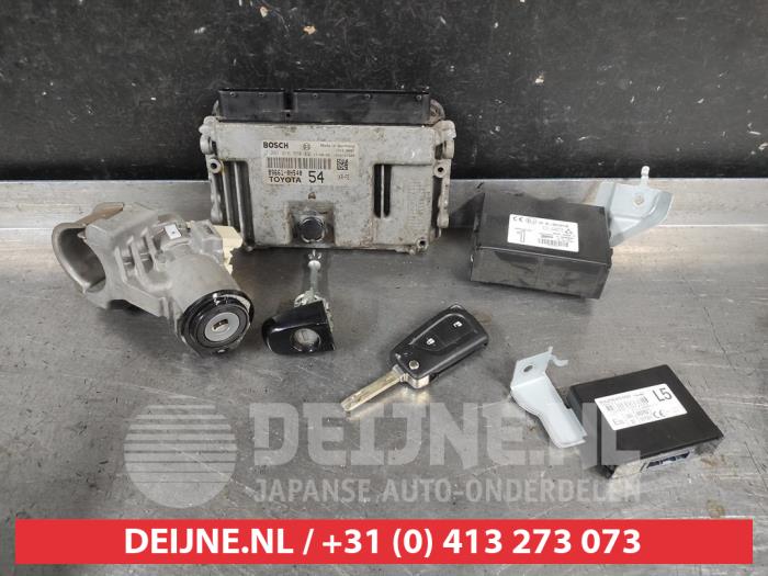 Toyota Aygo Ignition lock + key O717075