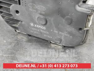 Kia Venga Gasklephuis O717089 foto 2