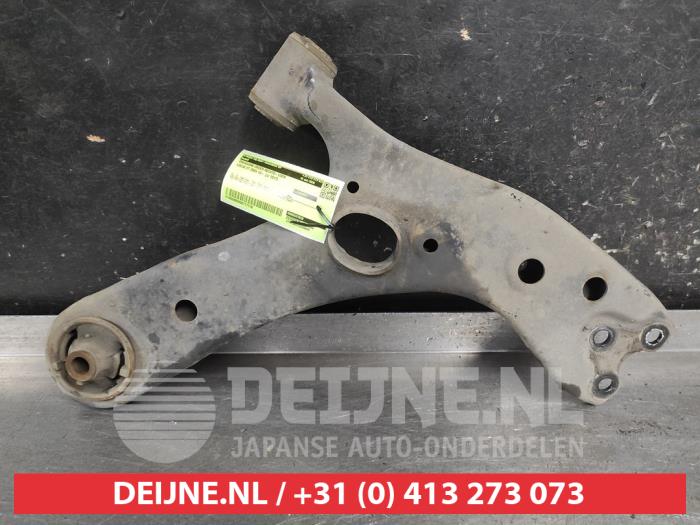 Lexus CT 200h Draagarm onder rechts-voor O717116
