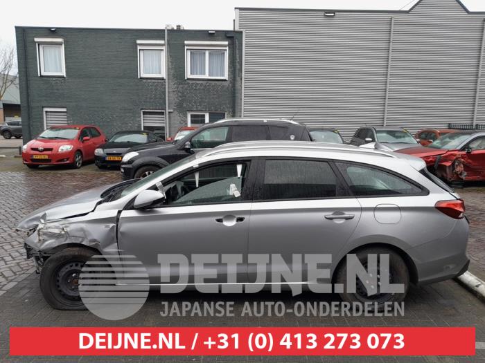 Hyundai I30 Portier 4Deurs links-achter O717132