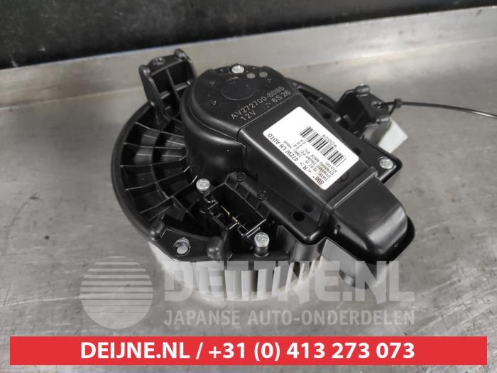 Toyota Auris Heizung Belüftungsmotor O717194