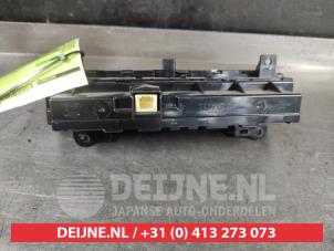 Toyota Auris Heater control panel O717195 photo 2