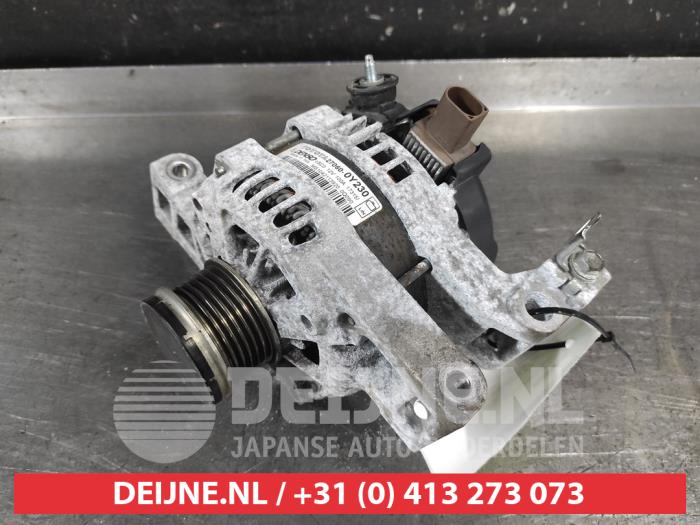 Gebruikte Dynamo Toyota Auris Touring Sports (E18) 1.2 T 16V Prijs € 100,00 Margeregeling aangeboden door V.Deijne Jap.Auto-onderdelen BV