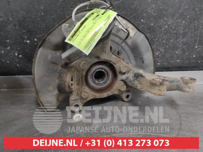Toyota Auris Achsschenkel links vorne O717216