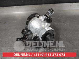 Hyundai I30 Mistlamp links-voor O717420 foto 2