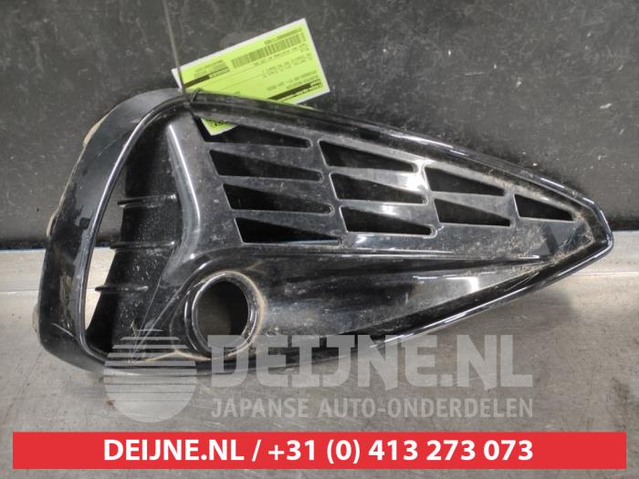 Hyundai I30 Bumper grille O717423