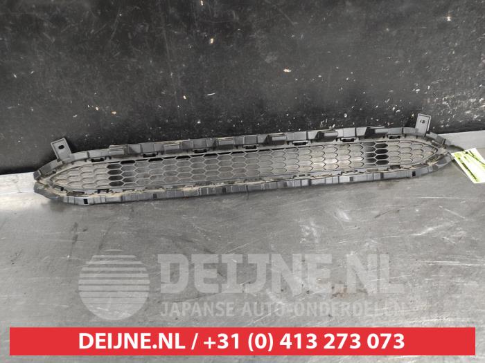 Hyundai I30 Bumper grille O717444