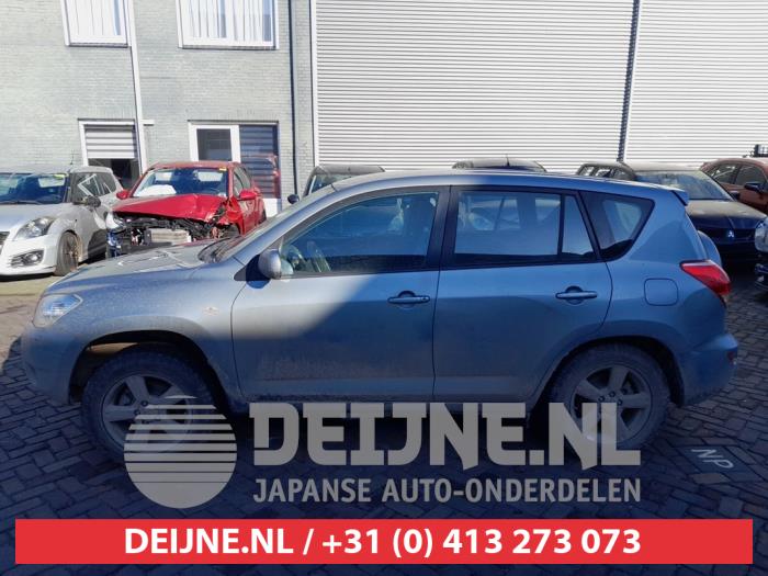 Toyota Rav-4 Türscheibe 4-türig links hinten O717564