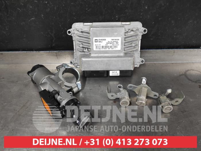 Chevrolet Spark Set of cylinder locks (complete) O717670